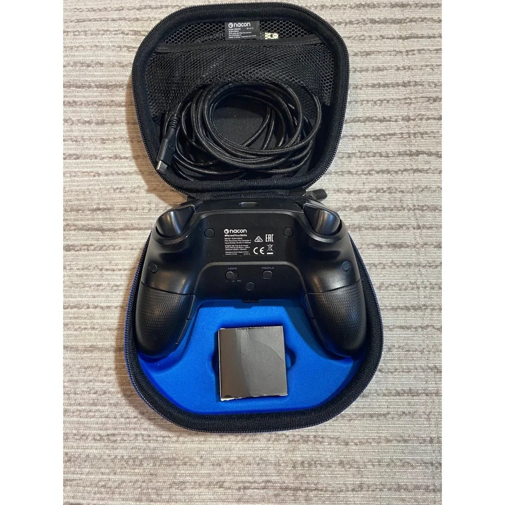 Nacon Revolution Pro Controller 3 PS4 PC Wired Gamepad Black SLEH-00642
